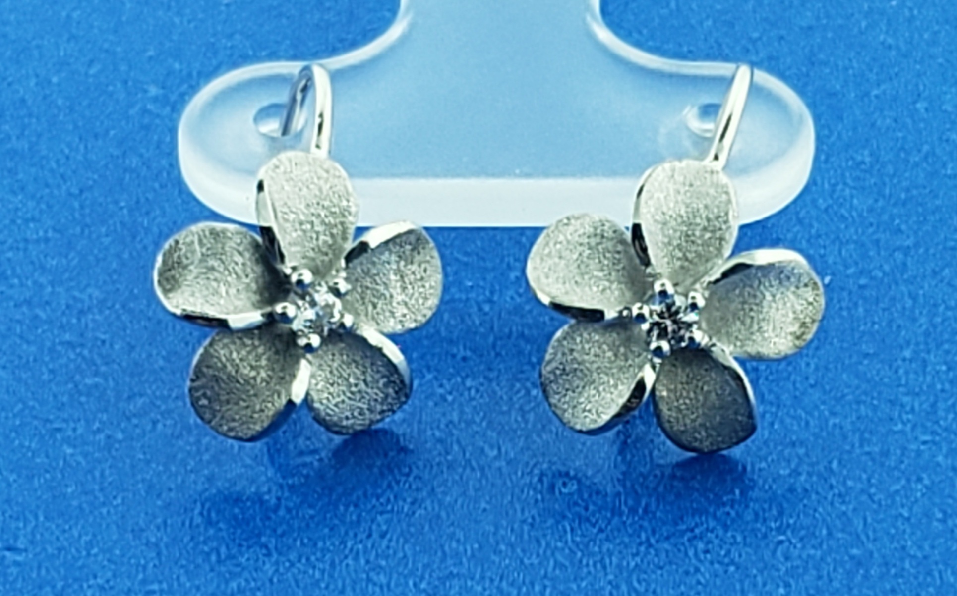 Denny Wong Plumeria Lever Back Earrings, Precious Silver, 11mm 4 Denny Wong Plumeria Lever Back Earrings, Precious Silver, 11mm - Image 4