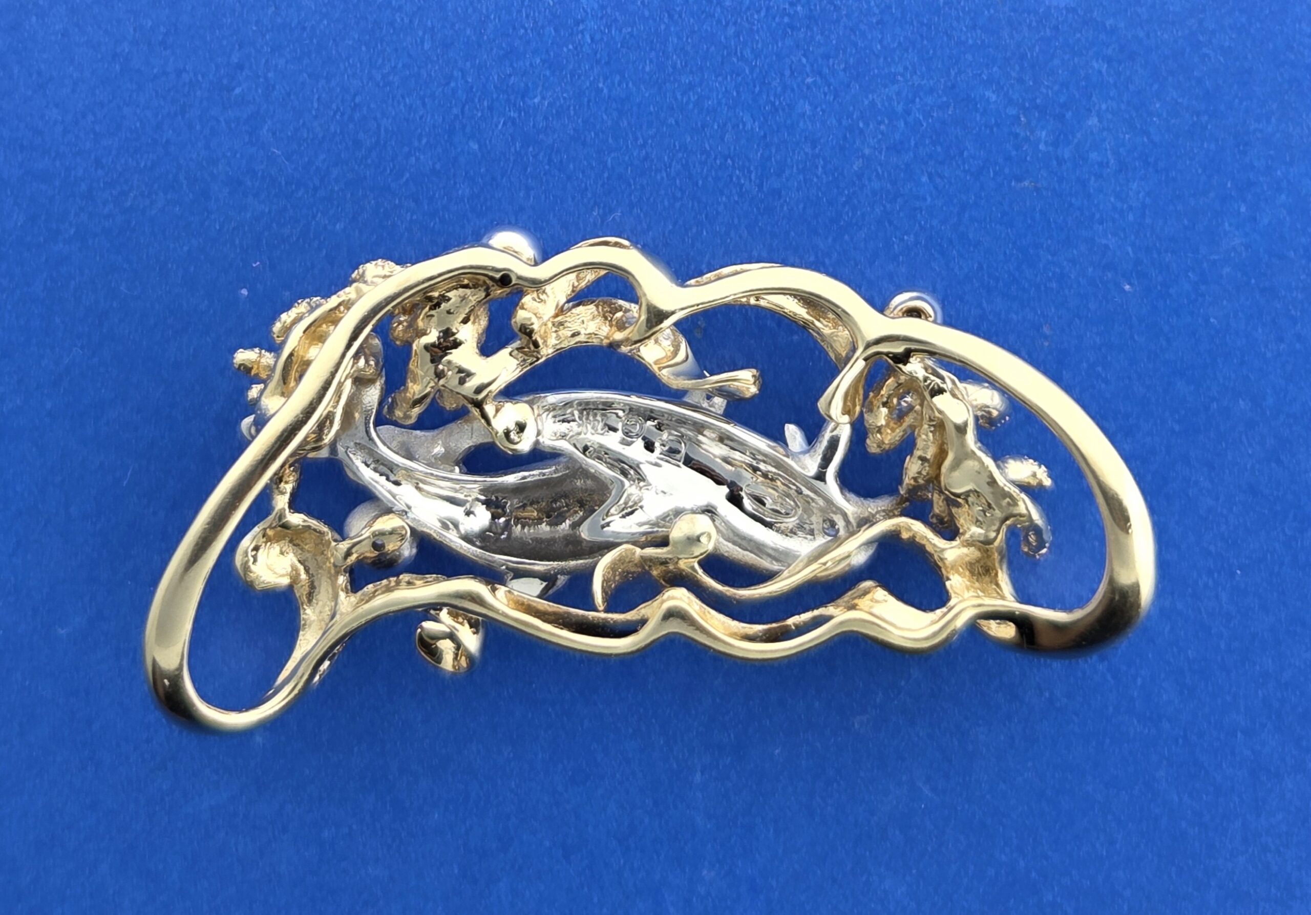 Denny Wong Dolphin & Coral Slide, 14K 2-Tone 5 Denny Wong Dolphin & Coral Slide, 14K 2-Tone - Image 5