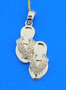14k white gold sandal flip flop diamond pendant