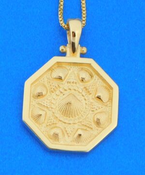 14k sailors valentine pendant