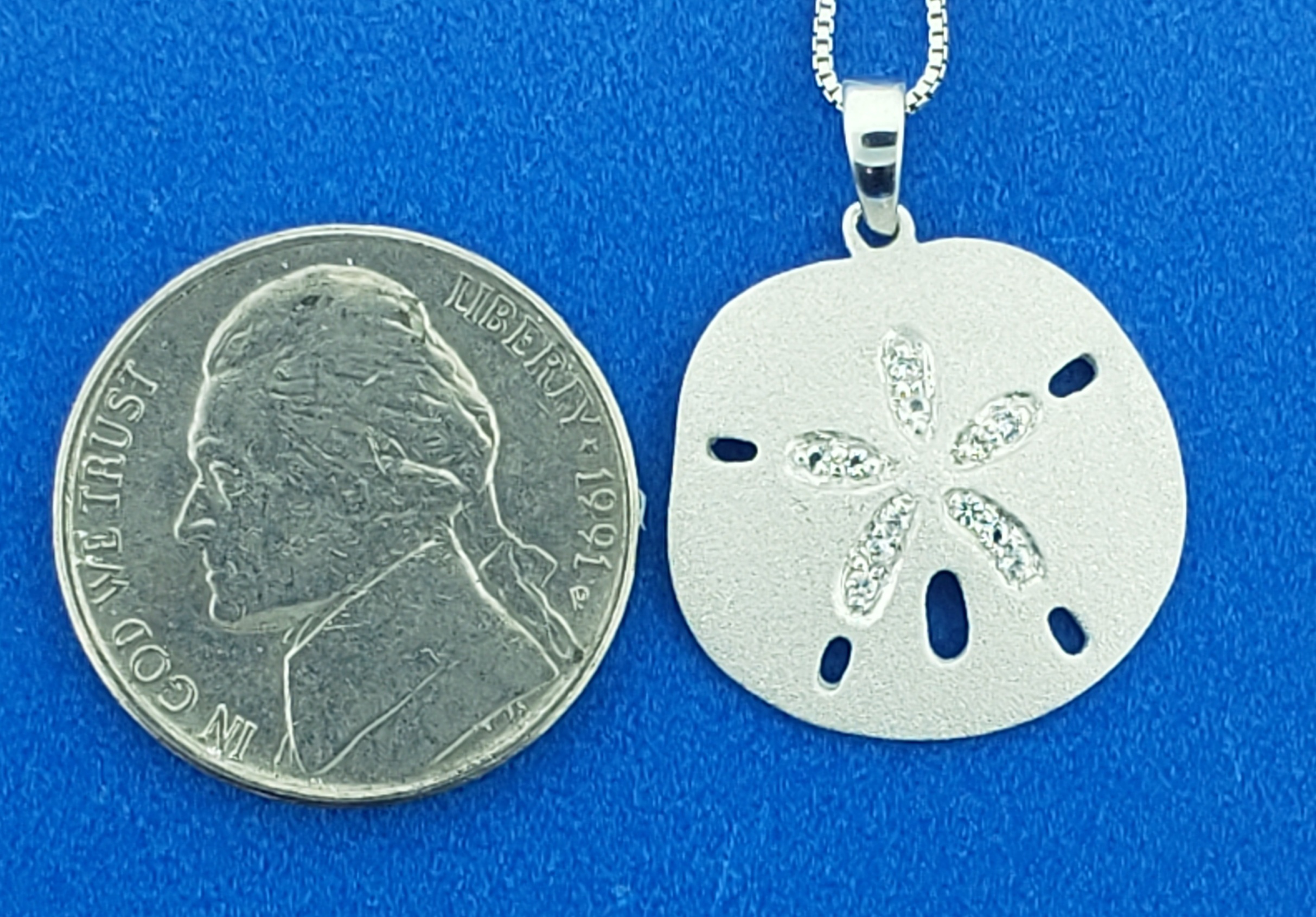 Denny Wong Sand Dollar Pendant, Precious Silver 3 Denny Wong Sand Dollar Pendant, Precious Silver - Image 3