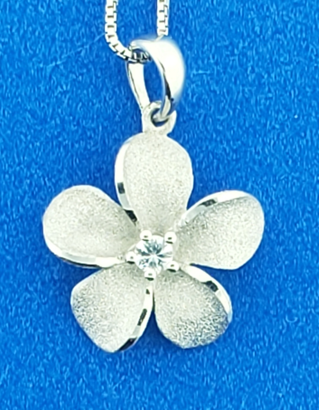 Denny Wong Plumeria Pendant, Precious Silver,15mm 5 Denny Wong Plumeria Pendant, Precious Silver,15mm - Image 5