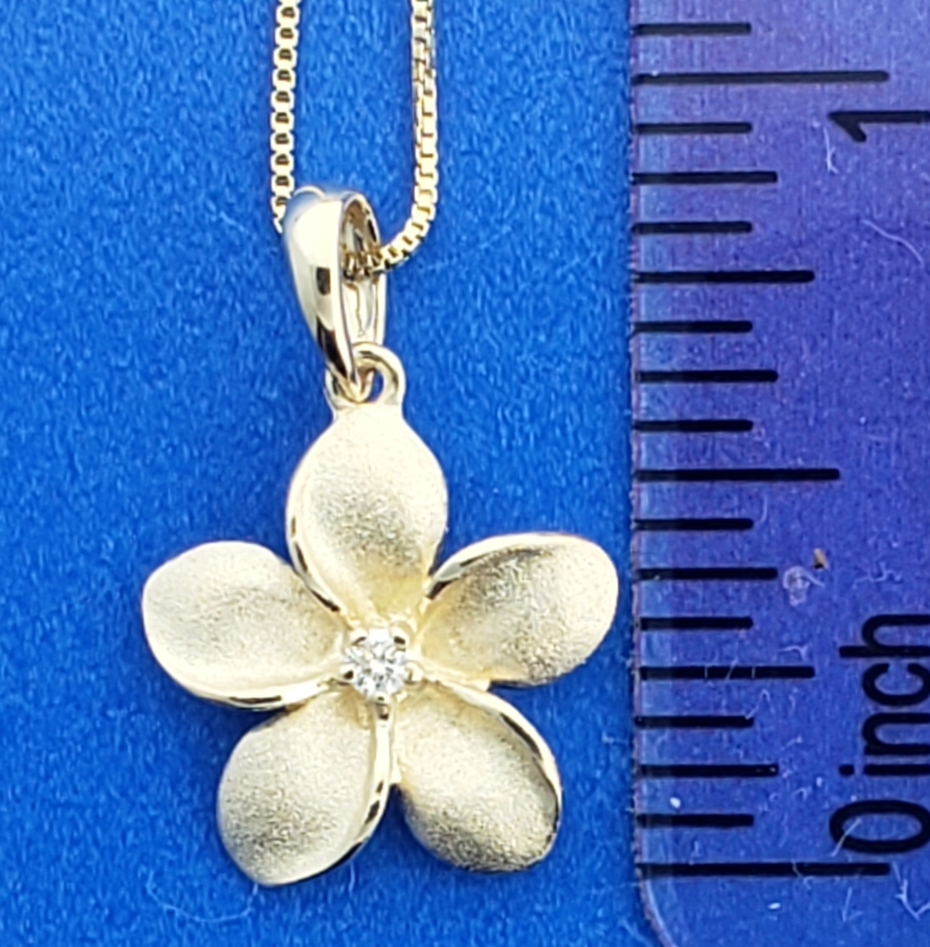 Denny Wong Plumeria Pendant, 14K Yellow Gold 5 Denny Wong Plumeria Pendant, 14K Yellow Gold - Image 5