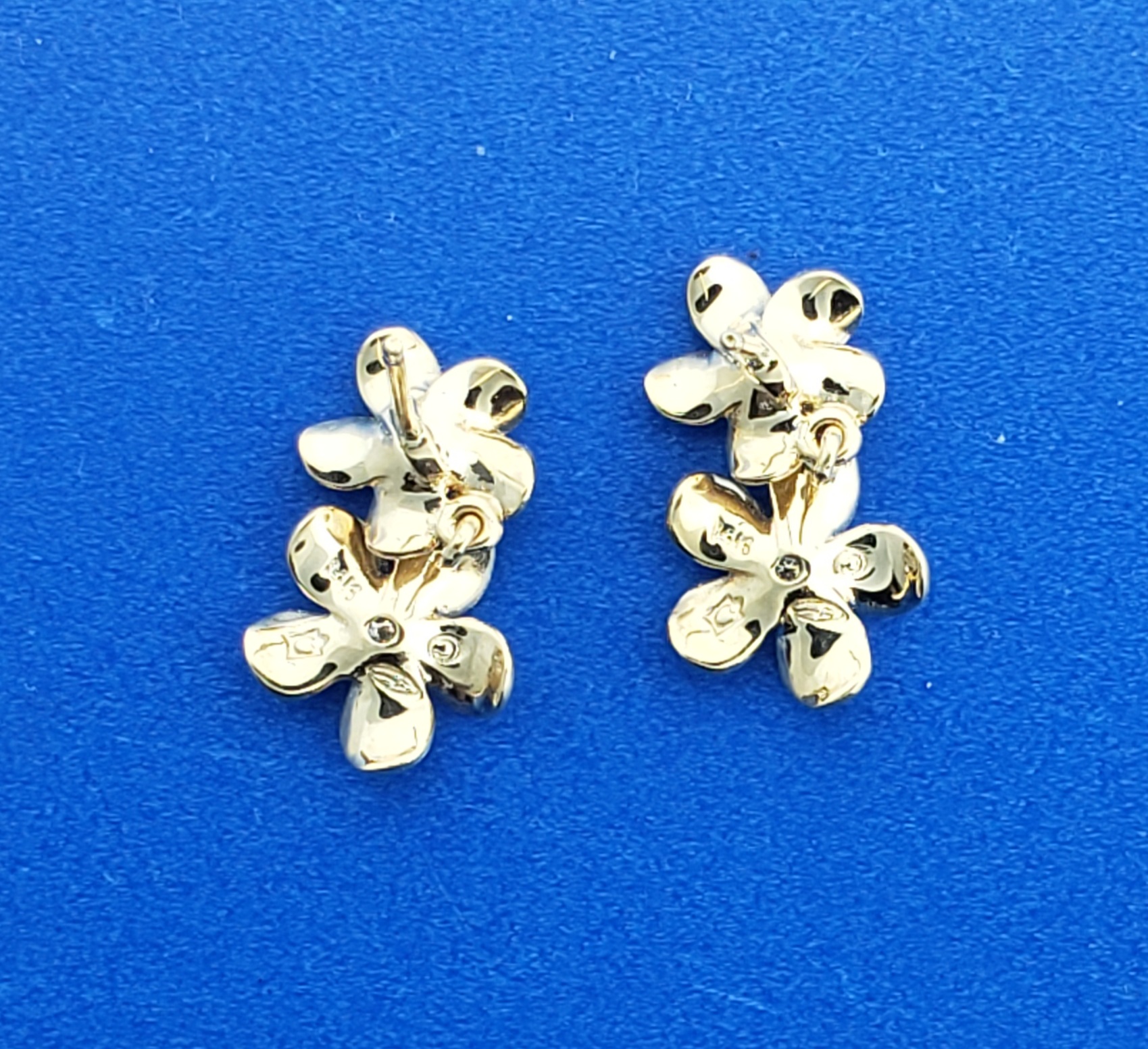 Denny Wong Double Plumeria Lei Earring, 14K Yellow Gold 6 Denny Wong Double Plumeria Lei Earring, 14K Yellow Gold - Image 6