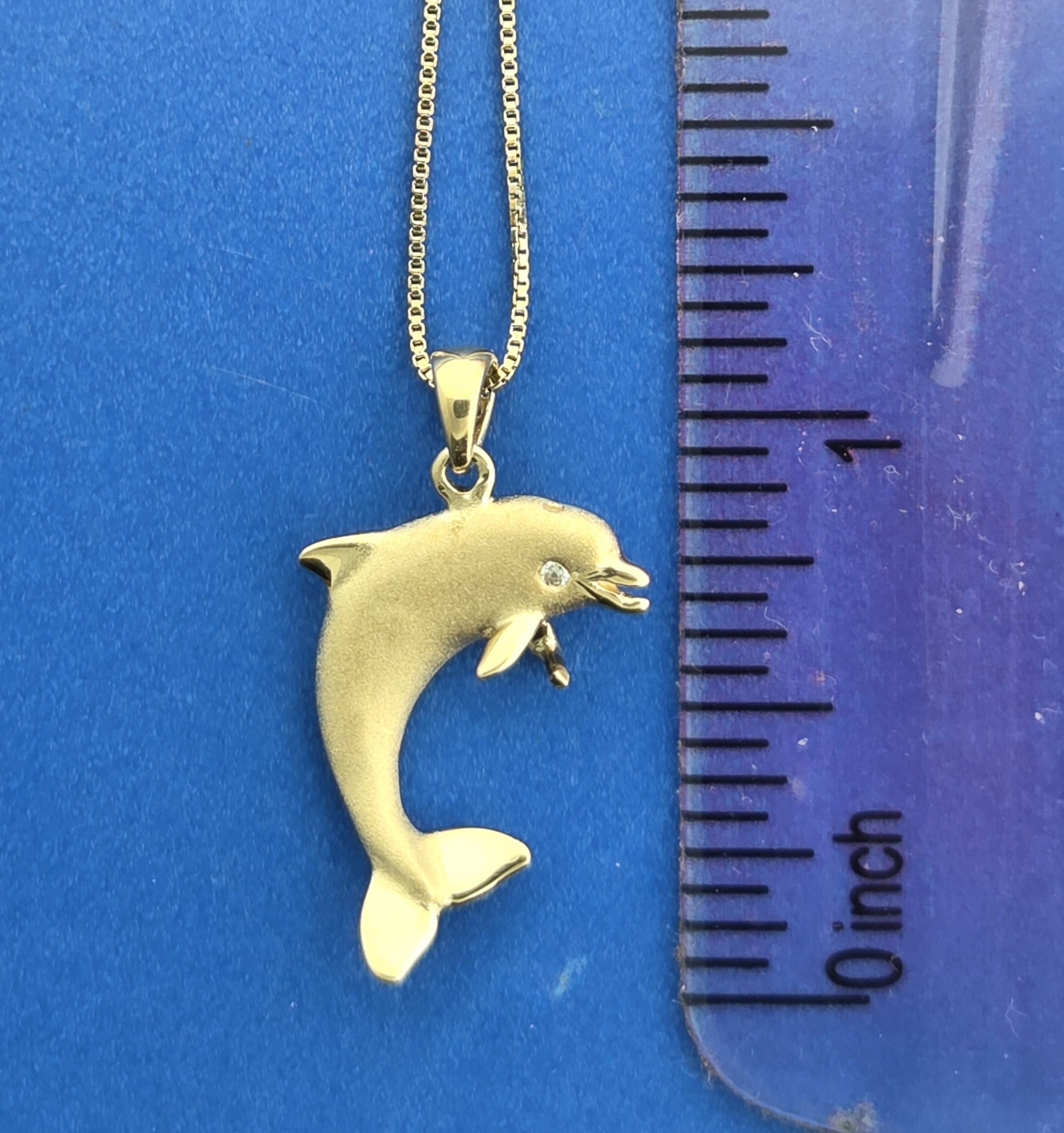 Denny Wong Dolphin Pendant, 14K Yellow Gold 4 Denny Wong Dolphin Pendant, 14K Yellow Gold - Image 4