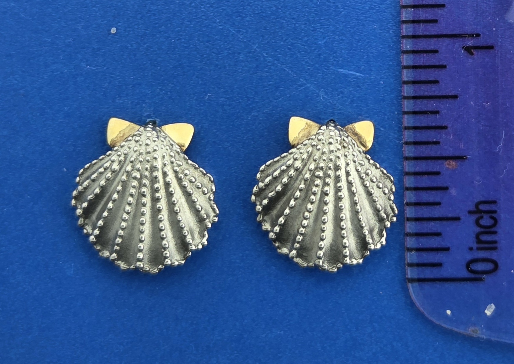 Steven Douglas Shell Earring, Sterling Silver/14K 4 Steven Douglas Shell Earring, Sterling Silver/14K - Image 4