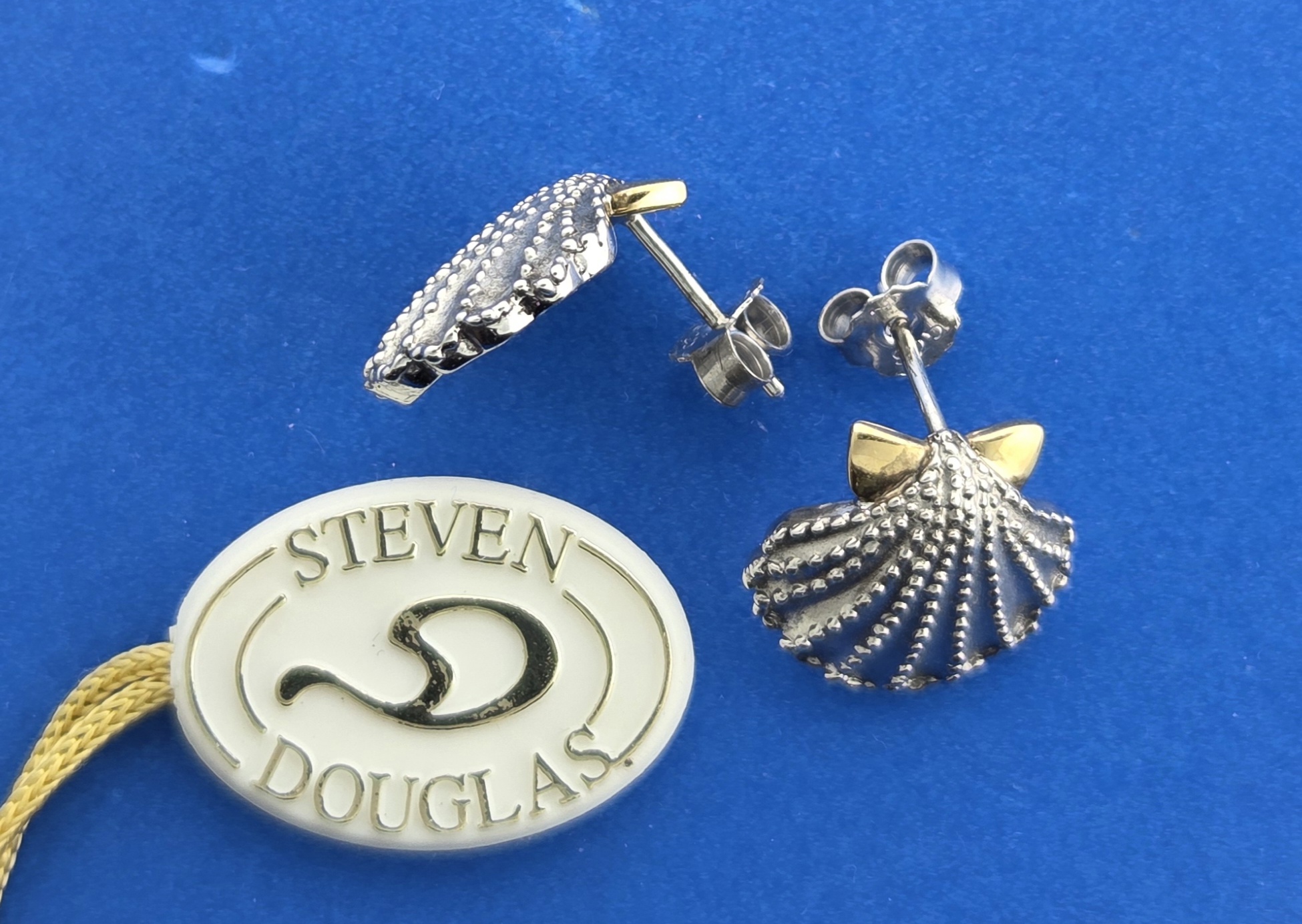 Steven Douglas Shell Earring, Sterling Silver/14K 6 Steven Douglas Shell Earring, Sterling Silver/14K - Image 6