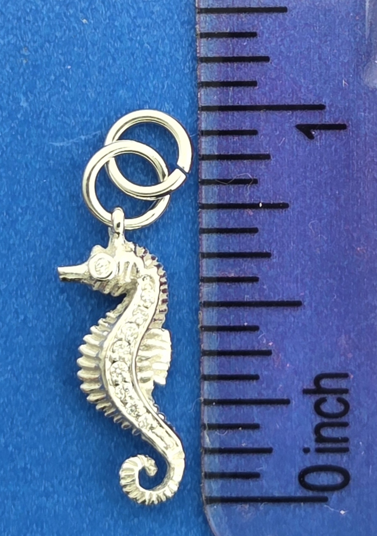 Denny Wong Seahorse Charm/Pendant, 14K White Gold 4 Denny Wong Seahorse Charm/Pendant, 14K White Gold - Image 4