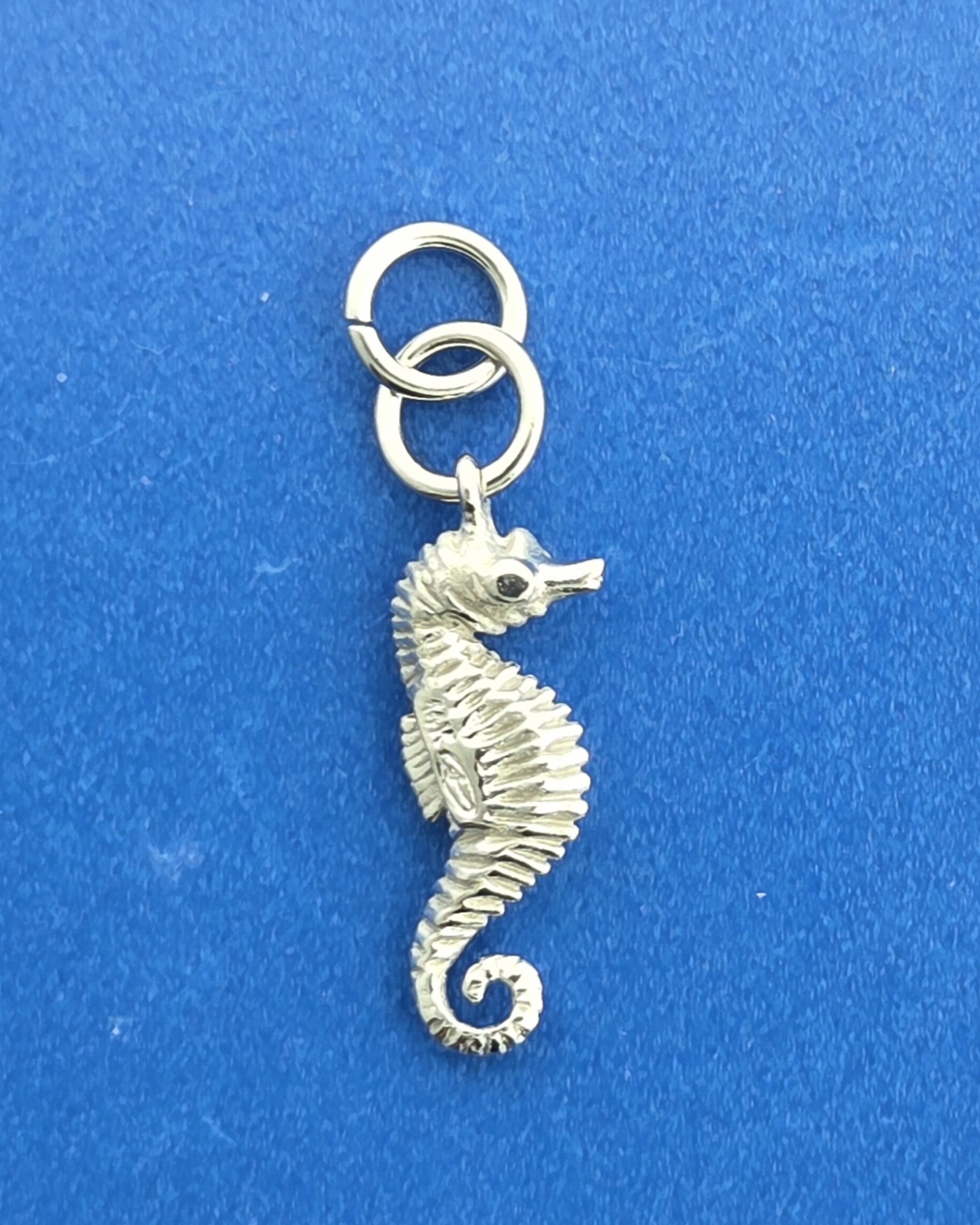 Denny Wong Seahorse Charm/Pendant, 14K White Gold 5 Denny Wong Seahorse Charm/Pendant, 14K White Gold - Image 5