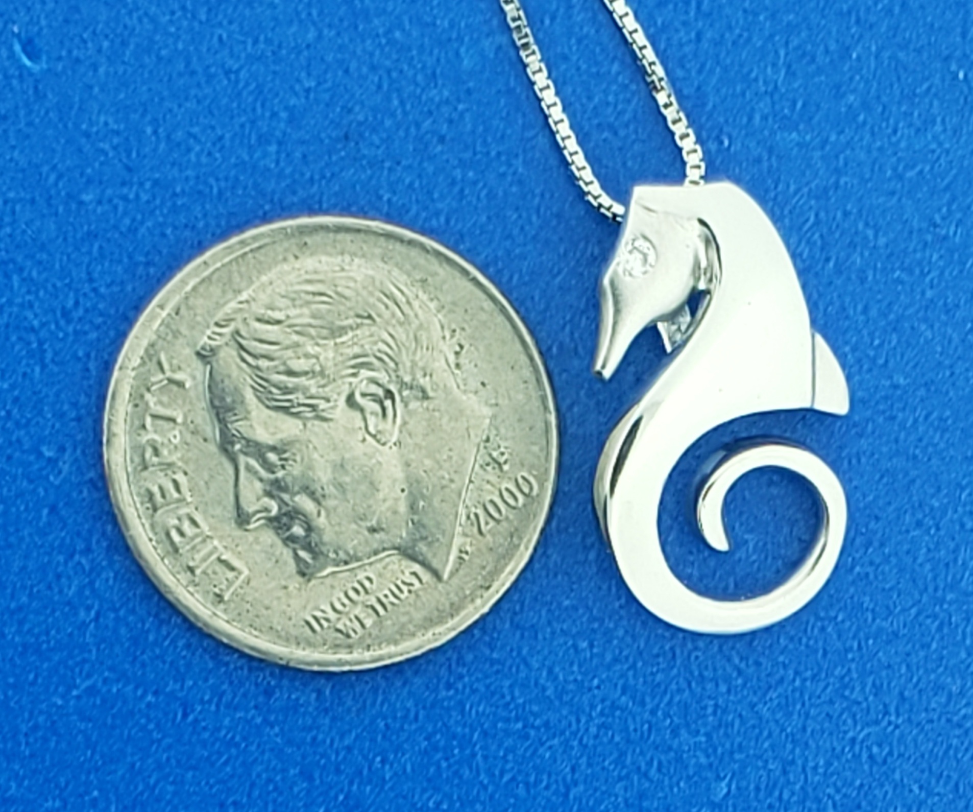 Steven Douglas Seahorse Pendant, 14K White Gold 5 Steven Douglas Seahorse Pendant, 14K White Gold - Image 5