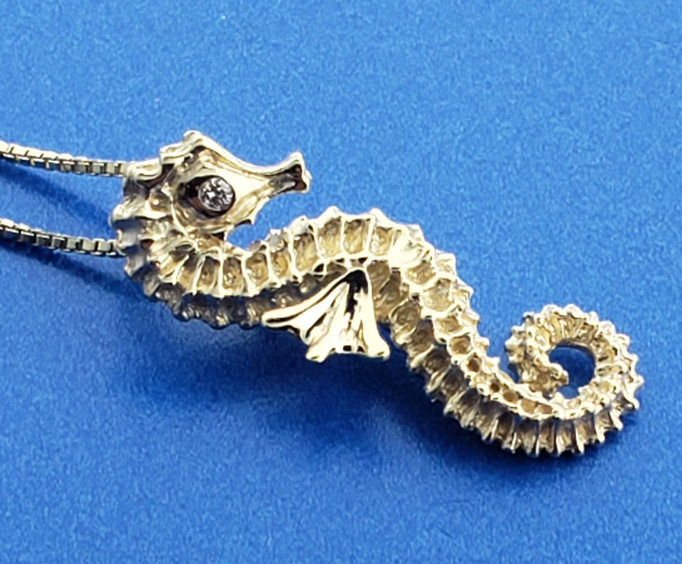 Steven Douglas Seahorse Pendant, 14K 6 Steven Douglas Seahorse Pendant, 14K - Image 6