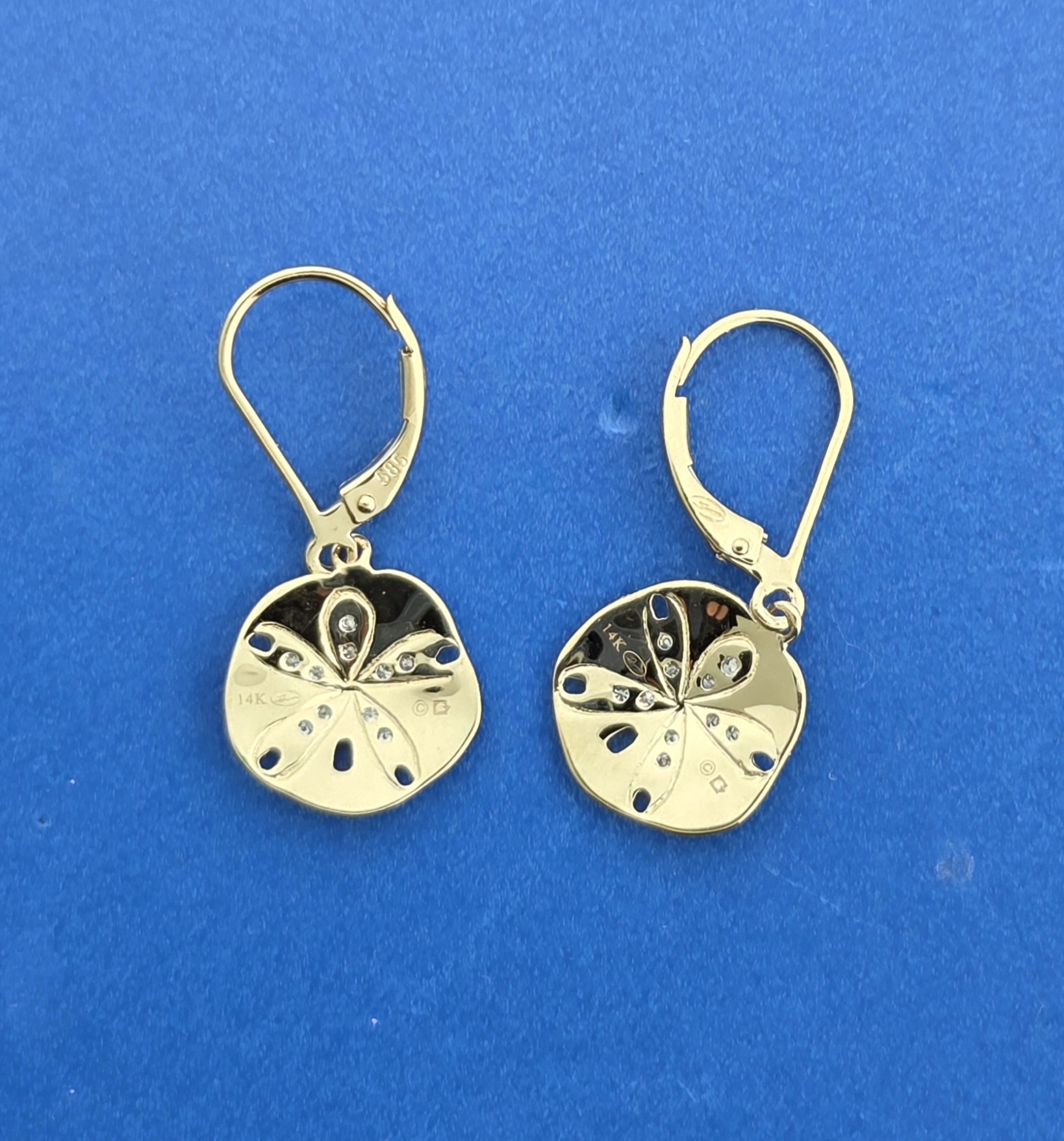 Denny Wong Sand Dollar Lever Back Earrings, 14K Yellow Gold 3 Denny Wong Sand Dollar Lever Back Earrings, 14K Yellow Gold - Image 3
