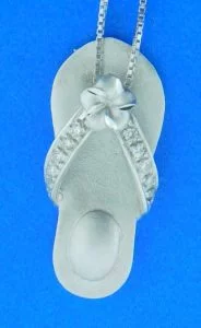 14k white gold flip flop pendant