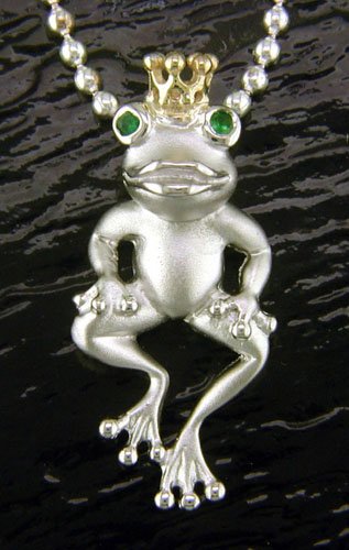 Kiss The Frog Necklace – Aida Bergsen