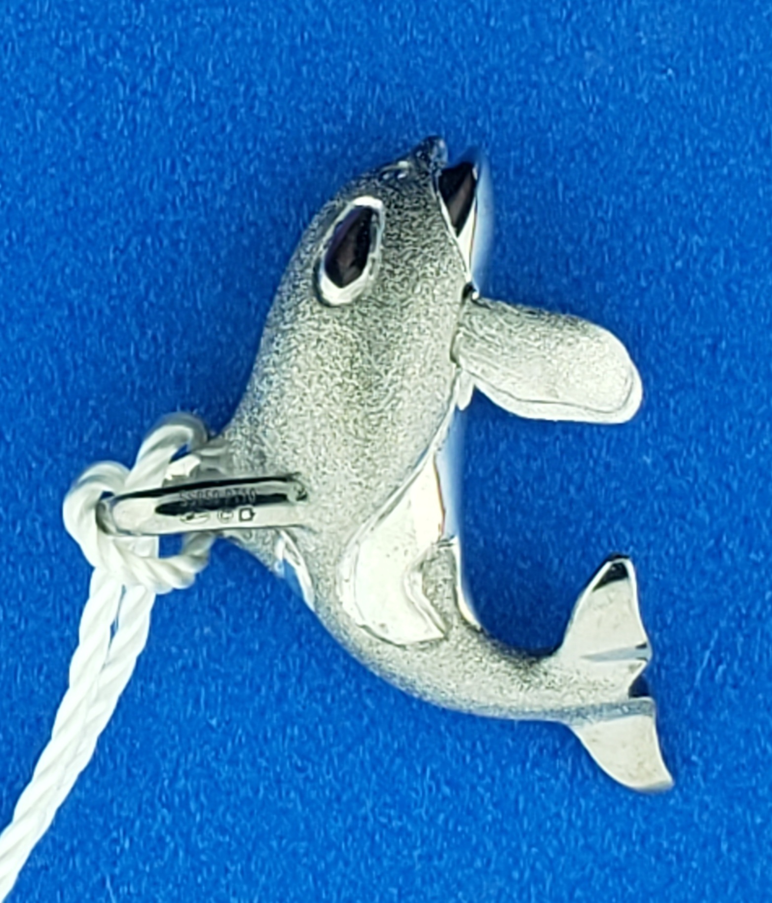 Denny Wong Orca Pendant, Precious Silver 2-Tone 4 Denny Wong Orca Pendant, Precious Silver 2-Tone - Image 4