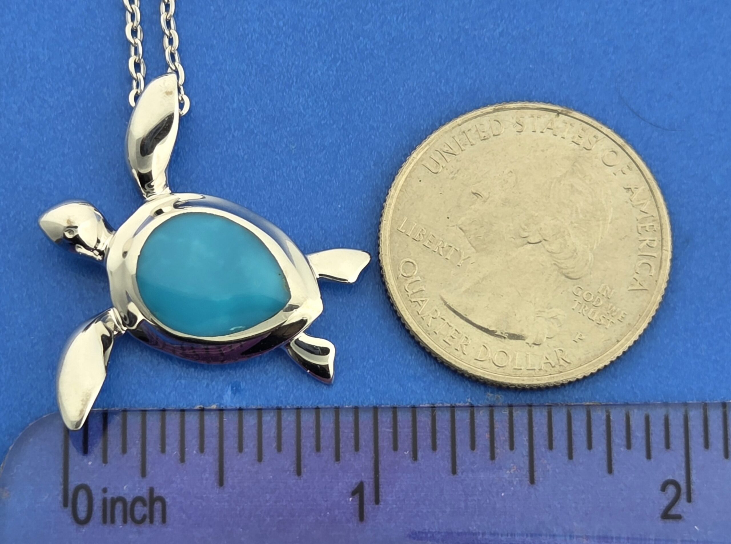 Alamea Sea Turtle Turquoise Pendant, Sterling Silver 4 Alamea Sea Turtle Turquoise Pendant, Sterling Silver - Image 4