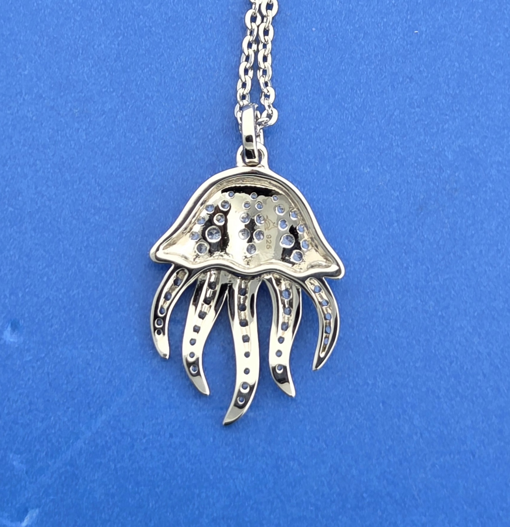 Alamea Jellyfish Pendant, Sterling Silver 4 Alamea Jellyfish Pendant, Sterling Silver - Image 4