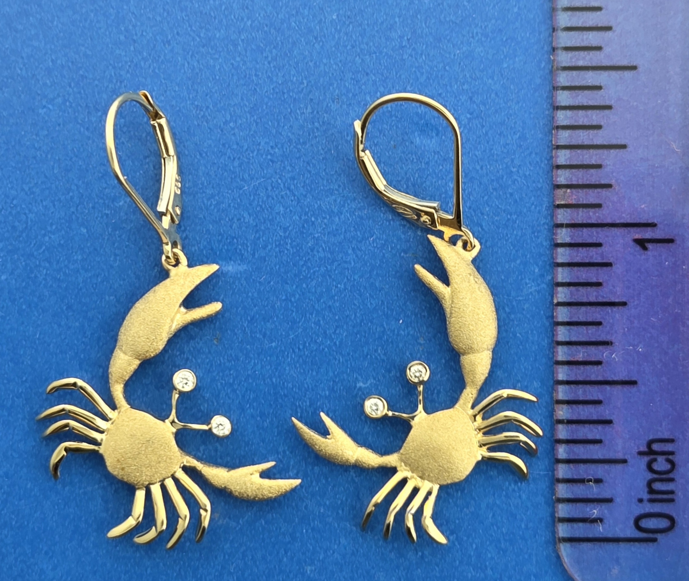 Denny Wong Crab Earring, 14K Yellow Gold 5 Denny Wong Crab Earring, 14K Yellow Gold - Image 5