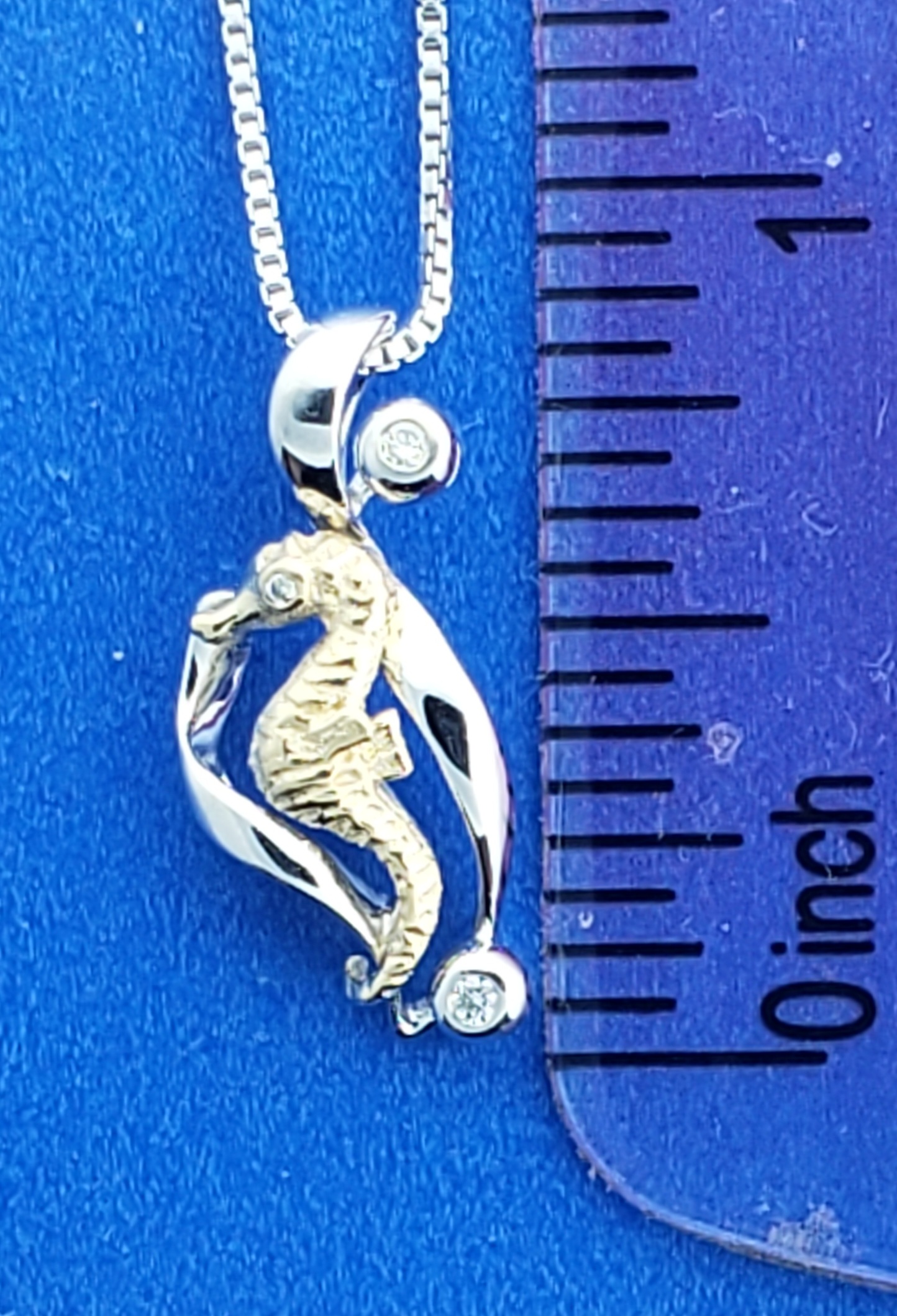 Denny Wong Seahorse Pendant, 14K 2-Tone 4 Denny Wong Seahorse Pendant, 14K 2-Tone - Image 4