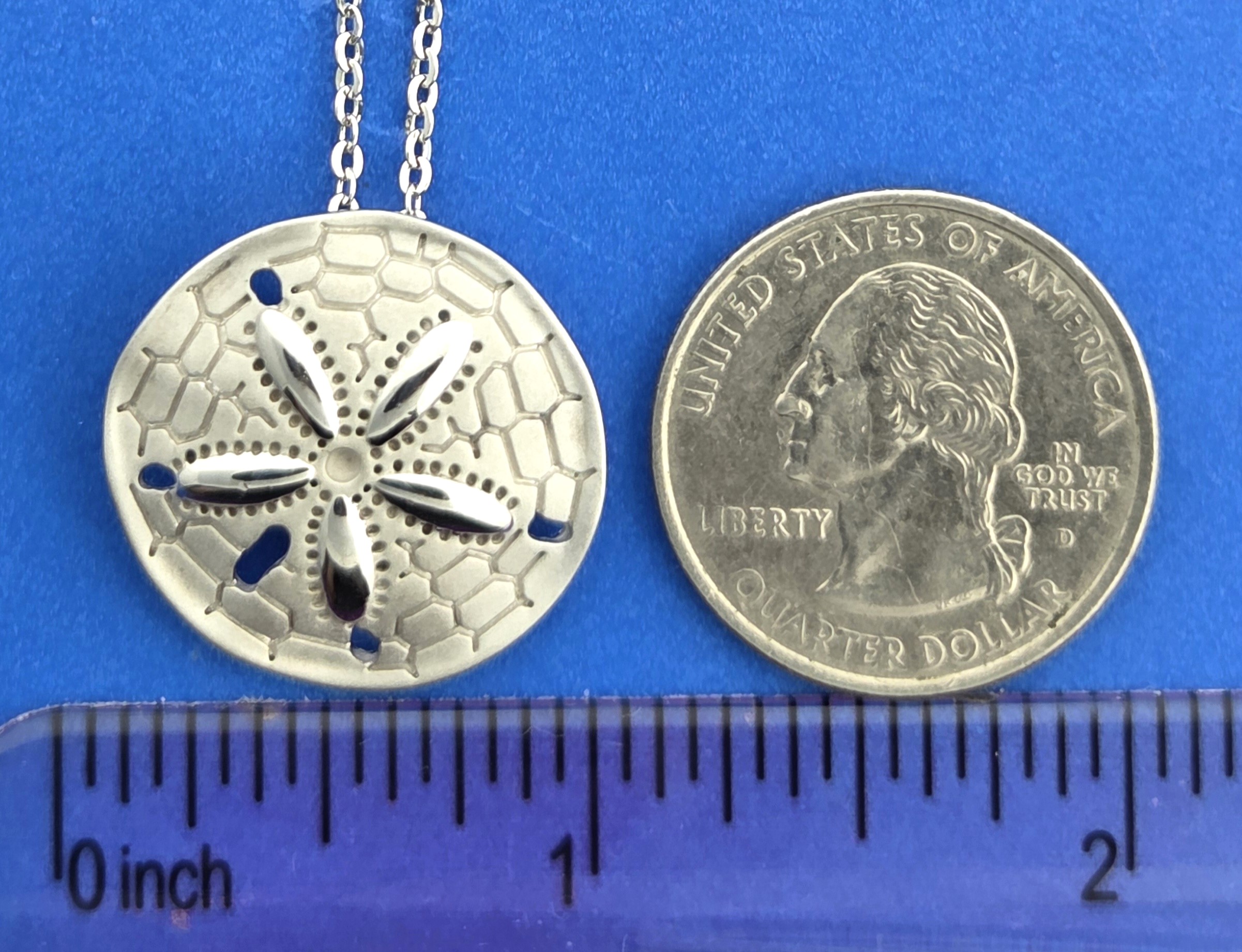 Alamea Sand Dollar Pendant, Sterling Silver 3 Alamea Sand Dollar Pendant, Sterling Silver - Image 3