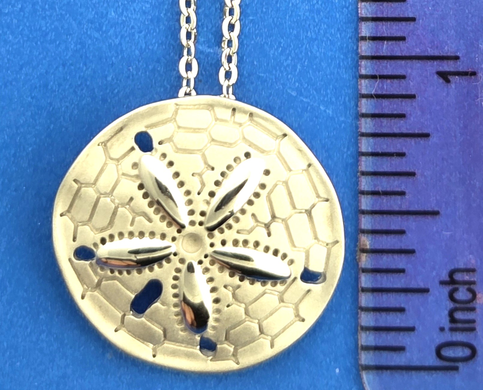 Alamea Sand Dollar Pendant, Sterling Silver 4 Alamea Sand Dollar Pendant, Sterling Silver - Image 4