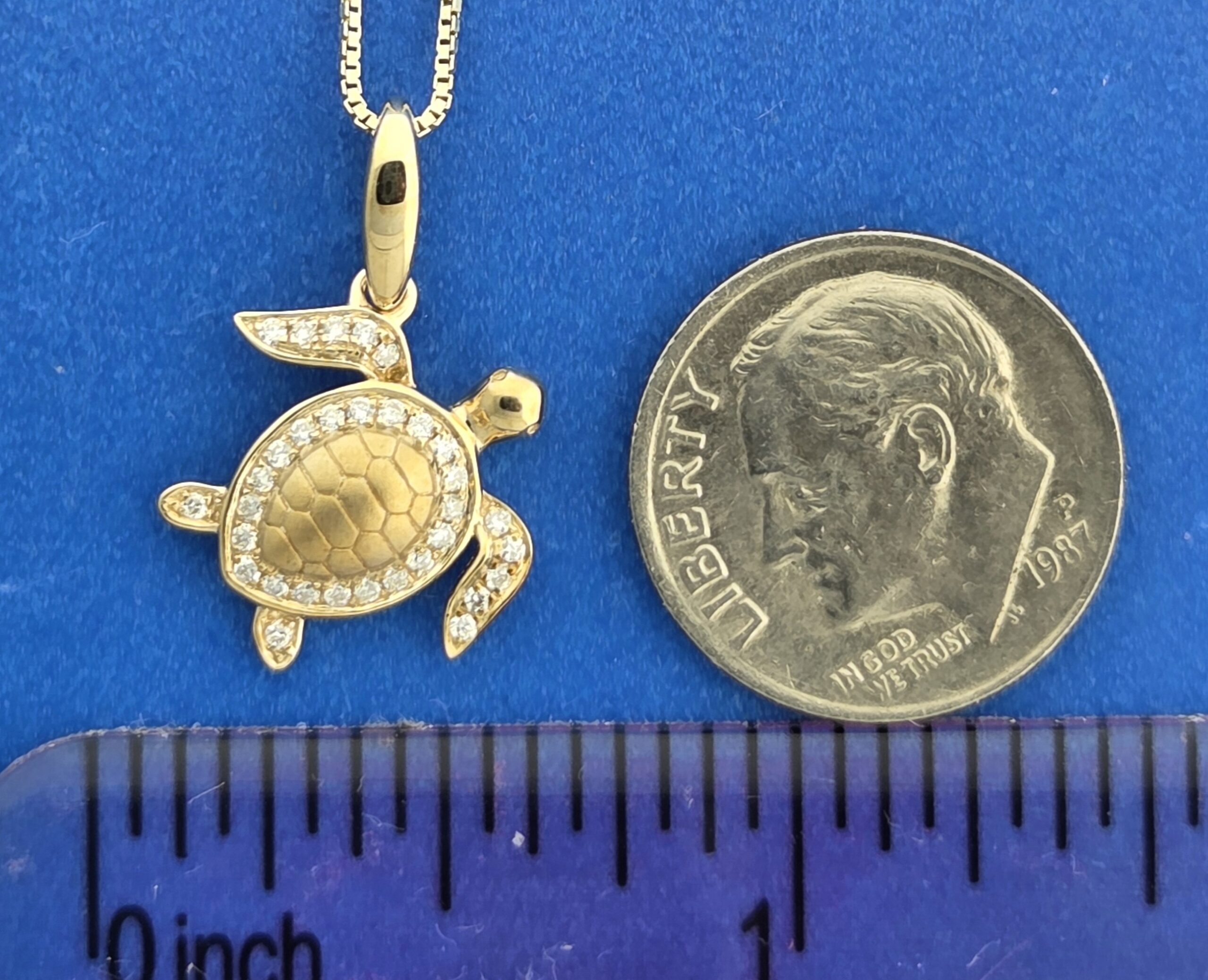 Alamea Sea Turtle Diamond Pendant, 14K Yellow Gold 3 Alamea Sea Turtle Diamond Pendant, 14K Yellow Gold - Image 3