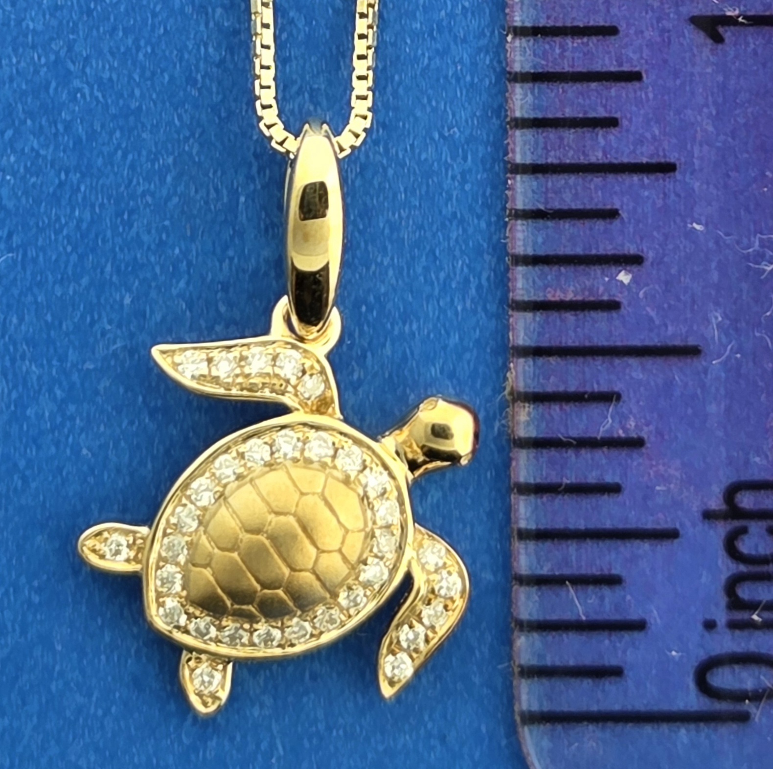 Alamea Sea Turtle Diamond Pendant, 14K Yellow Gold 4 Alamea Sea Turtle Diamond Pendant, 14K Yellow Gold - Image 4