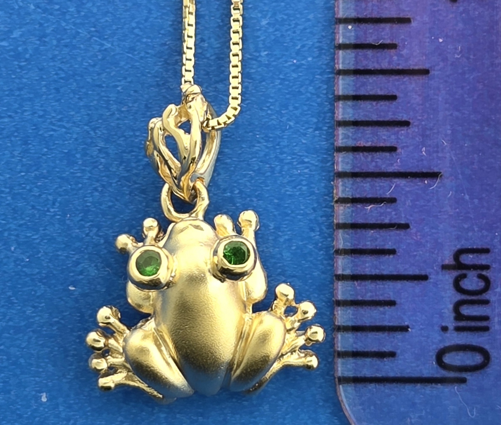 Steven Douglas Tree Frog Pendant, 14K Yellow Gold 6 Steven Douglas Tree Frog Pendant, 14K Yellow Gold - Image 6