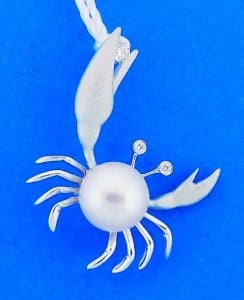denny wong 14k crab pendant