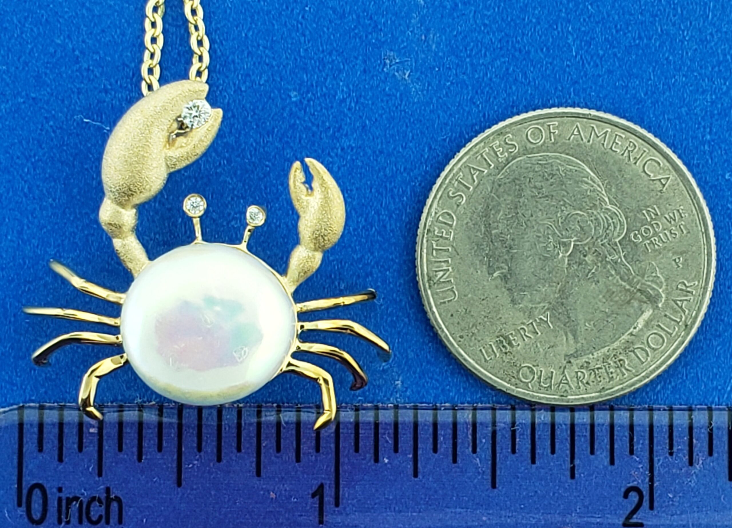 Denny Wong Pearl Crab Pendant, 14K Yellow Gold 4 Denny Wong Pearl Crab Pendant, 14K Yellow Gold - Image 4