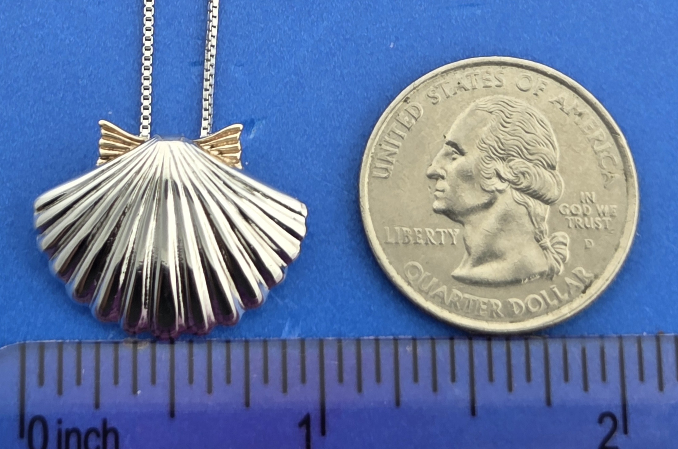 Alamea Sunshell Pendant, Sterling Silver/14k 4 Alamea Sunshell Pendant, Sterling Silver/14k - Image 4