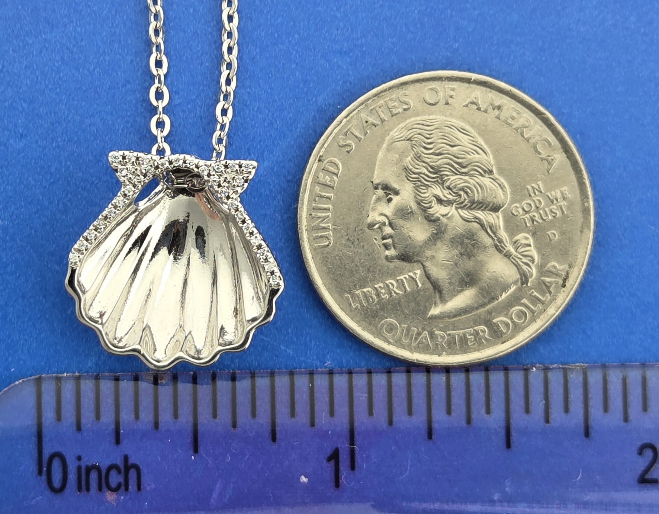 Alamea Sunrise Scallop Shell Pendant, Sterling Silver 5 Alamea Sunrise Scallop Shell Pendant, Sterling Silver - Image 5