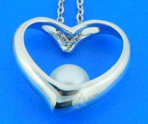 alamea pearl heart pendant,sterling