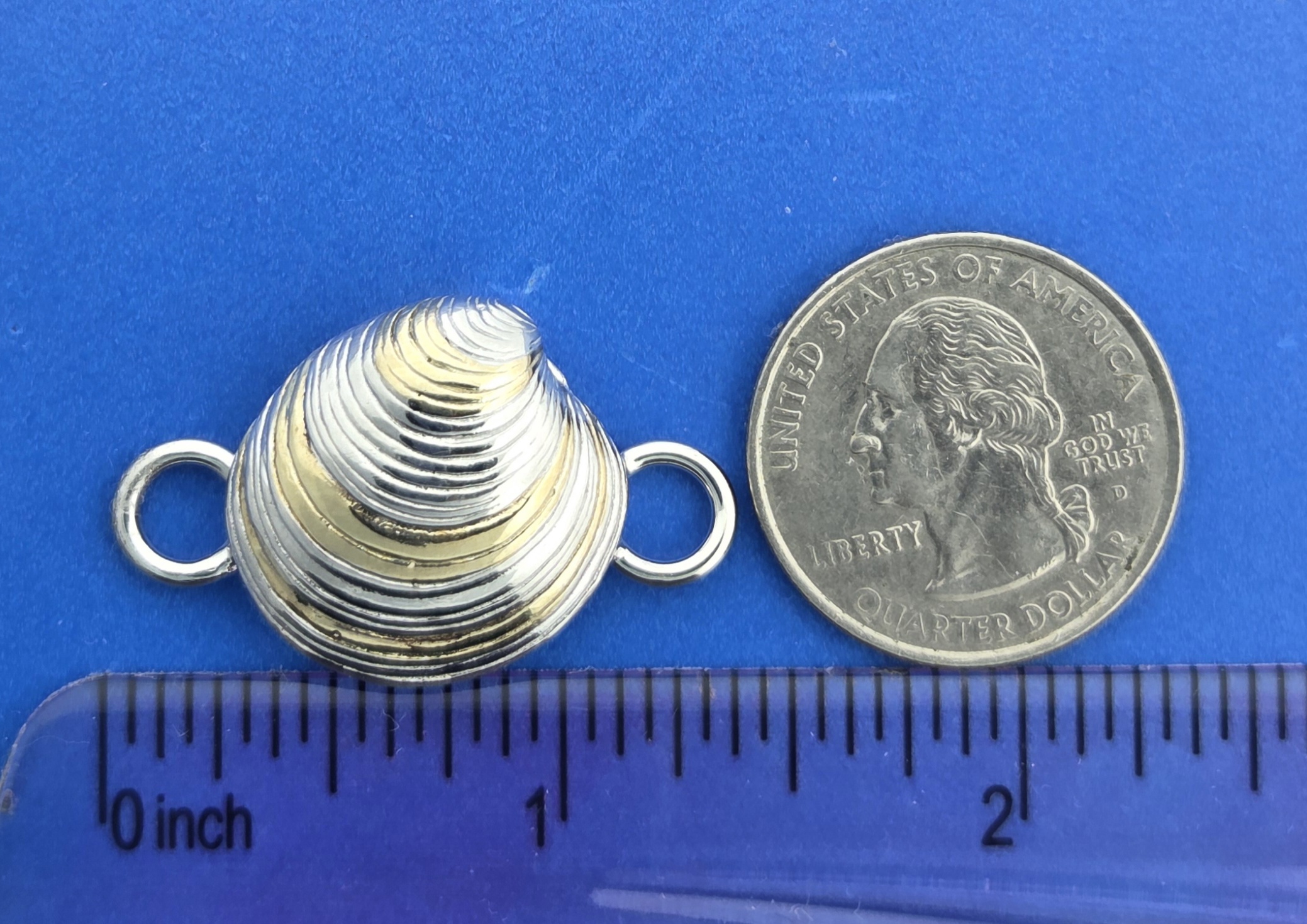 Kovel Clam Shell Bracelet Topper, Sterling Silver 4 Kovel Clam Shell Bracelet Topper, Sterling Silver - Image 4