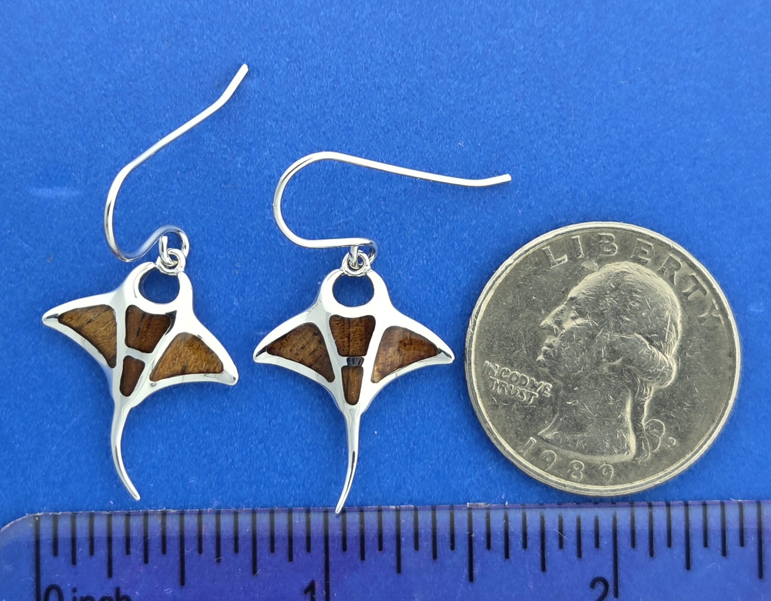 Alamea Manta Ray Earrings, Sterling Silver & Koa Wood 4 Alamea Manta Ray Earrings, Sterling Silver & Koa Wood - Image 4