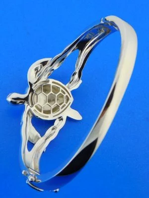 sterling silver sea turtle bangle bracelet