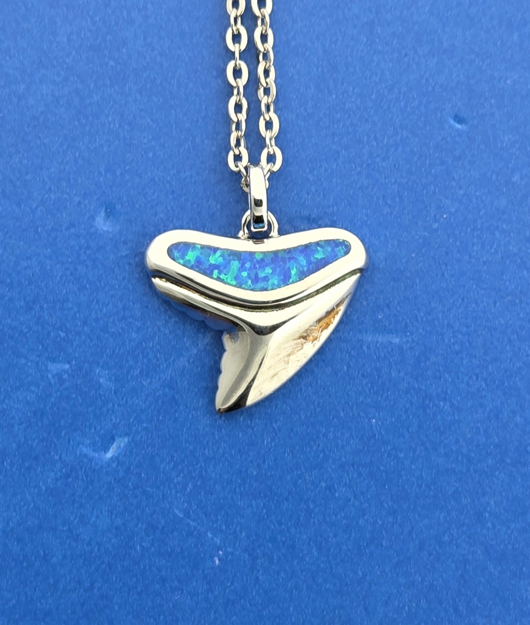 Alamea Shark Tooth Pendant, Sterling Silver & Opal 5 Alamea Shark Tooth Pendant, Sterling Silver & Opal - Image 5
