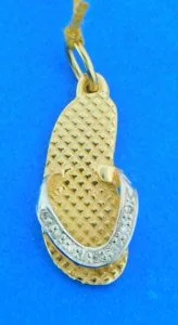 14k sandal diamond pendant 2-tone