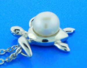 sterling silver alamea sea turtle pearl pendant