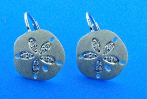 denny wong sand dollar diamond earrings