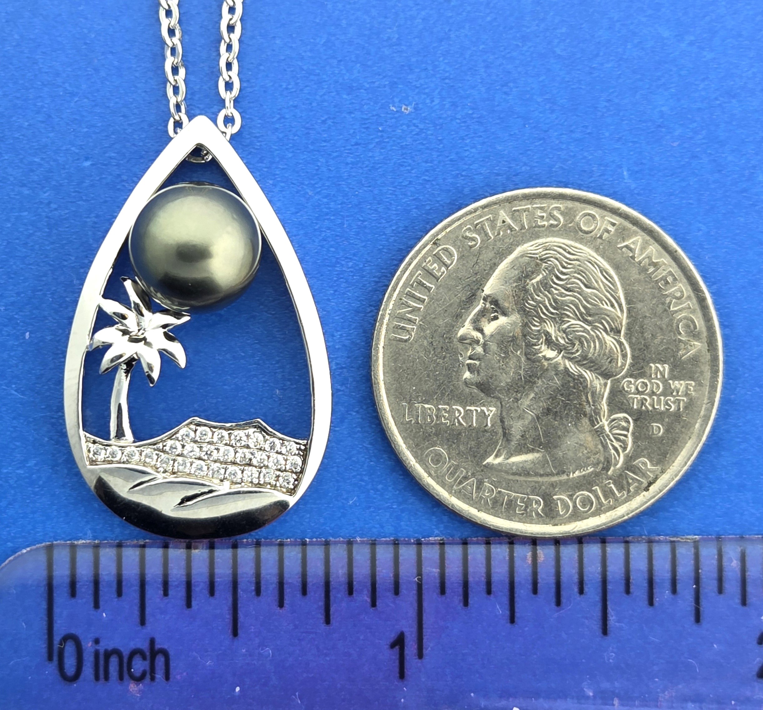 Alamea Diamond Head Tahitian Pearl Pendant, Sterling Silver 4 Alamea Diamond Head Tahitian Pearl Pendant, Sterling Silver - Image 4