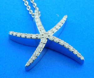 14k white gold diamond starfish pendant