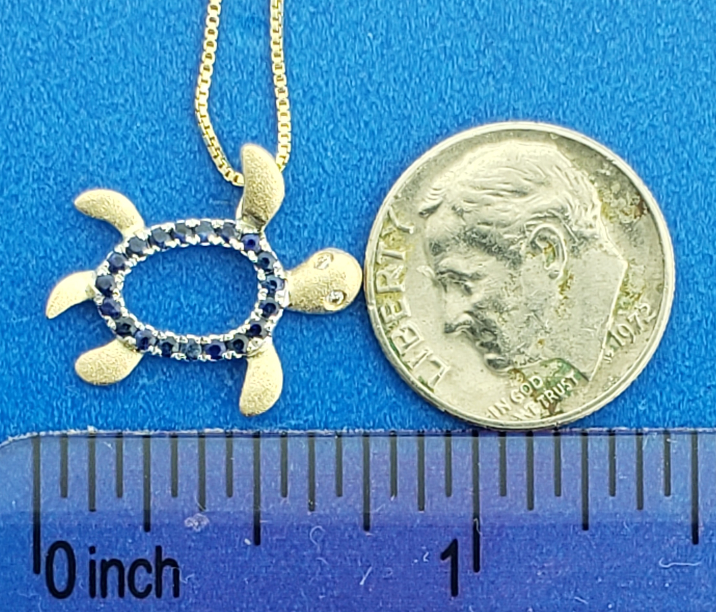 Denny Wong Sea Turtle Pendant, 14K And Sapphires 4 Denny Wong Sea Turtle Pendant, 14K And Sapphires - Image 4