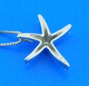 14k white gold diamond starfish pendant