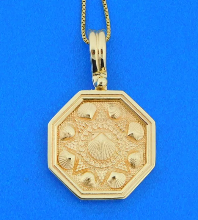 14k sailors valentine pendant