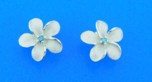 14k denny wong whit gold plumeria earrings