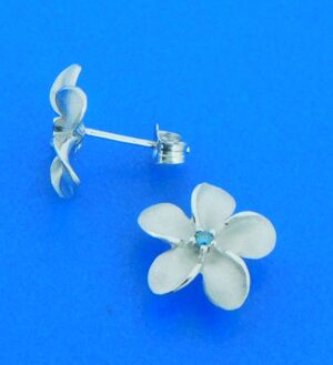 14k denny wong whit gold plumeria earrings