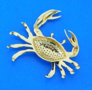 14k diamond blue crab pendant