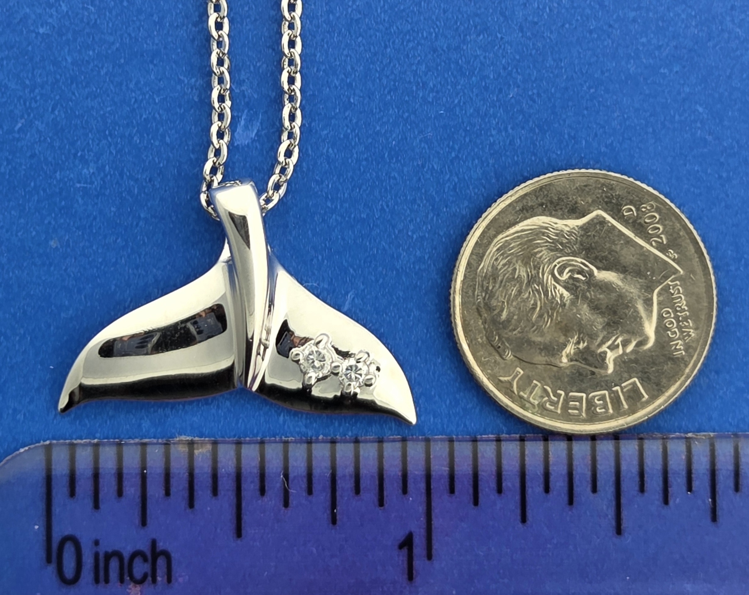 Alamea Whale Tail Pendant, Sterling Silver 5 Alamea Whale Tail Pendant, Sterling Silver - Image 5