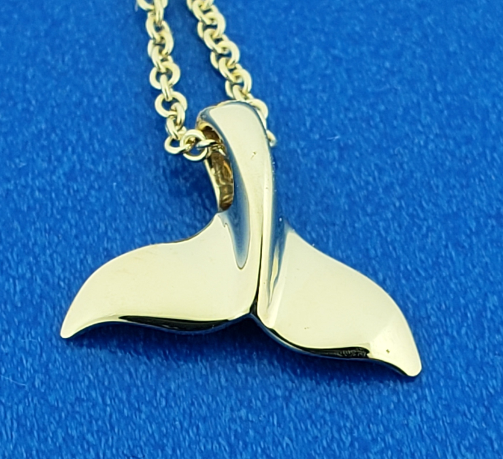 Alamea Whale Tail Pendant, 14K Gold 1 Alamea Whale Tail Pendant, 14K Gold